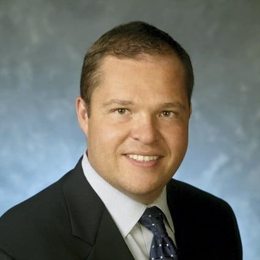 罗马尼亚极右翼候选人乔治斯库表示禁止参选是“对全球民主基本原则的严重挑战”。