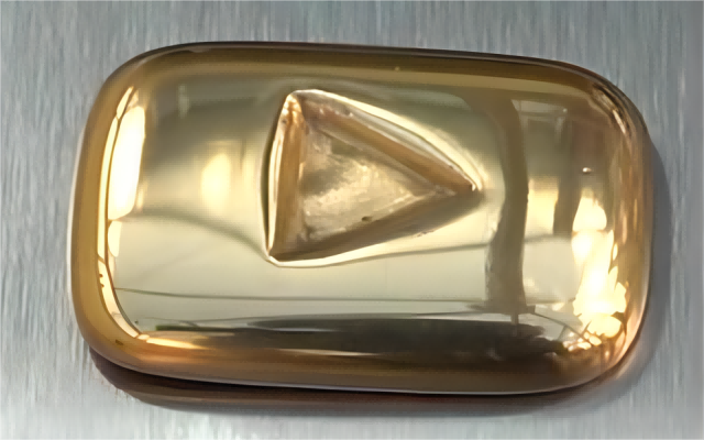 美国总统特朗普与加拿大总理特鲁多进行电话会议 商讨关税问题