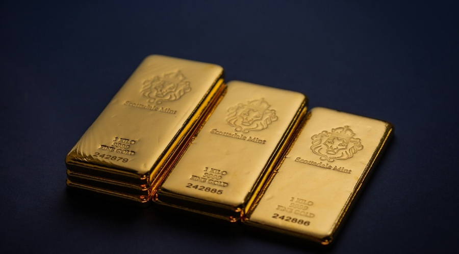 路透技术分析师分析指向，现货黄金可能会跌破每盎司2894美元的关键支撑位，并在未来几日内回调至2861美元至2879美元的区间。
